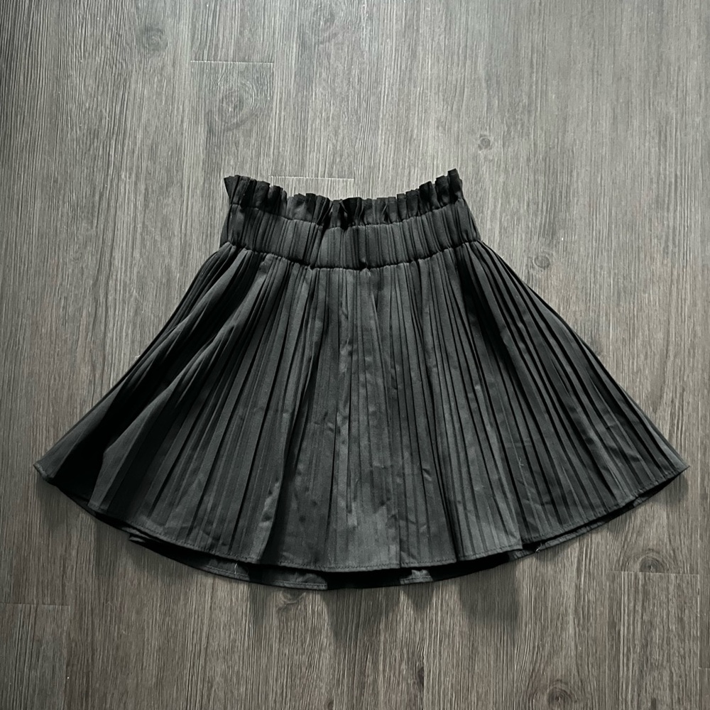 Zara Black Pleated Skort